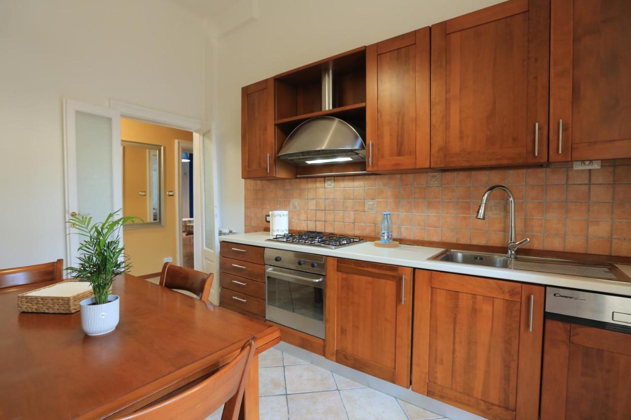 Appartamento Residenza Accursio By Biphosting Milano Esterno foto