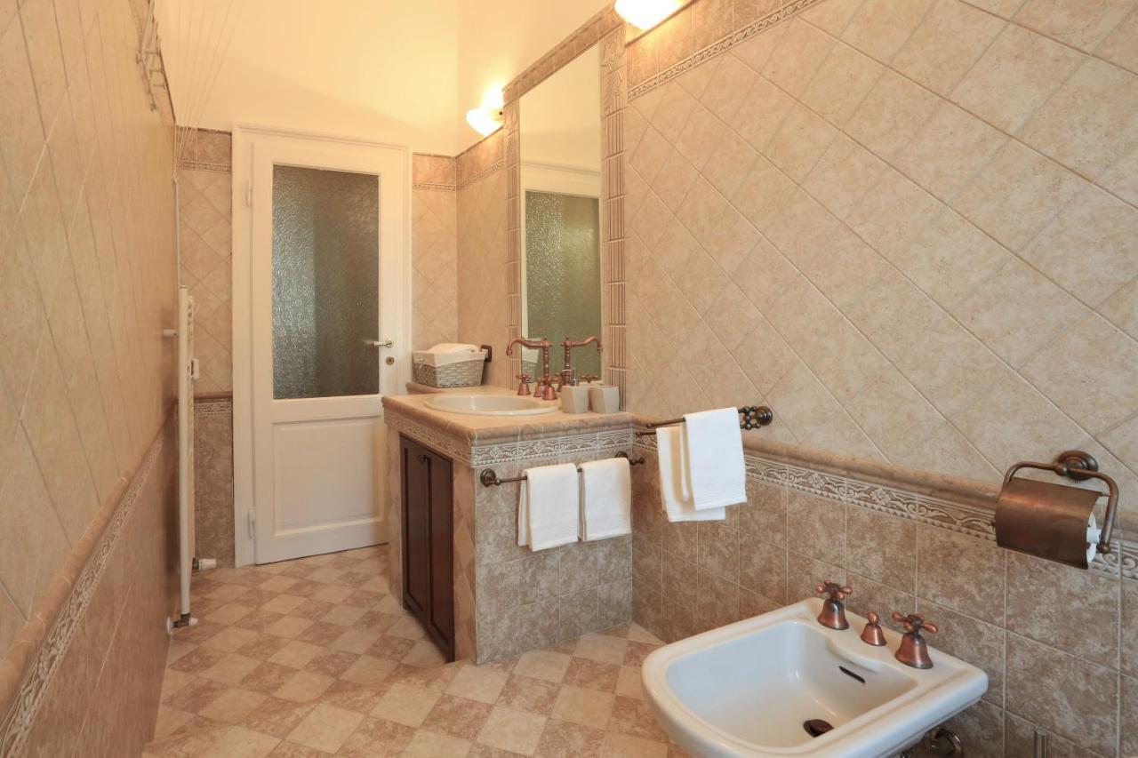 Appartamento Residenza Accursio By Biphosting Milano Esterno foto